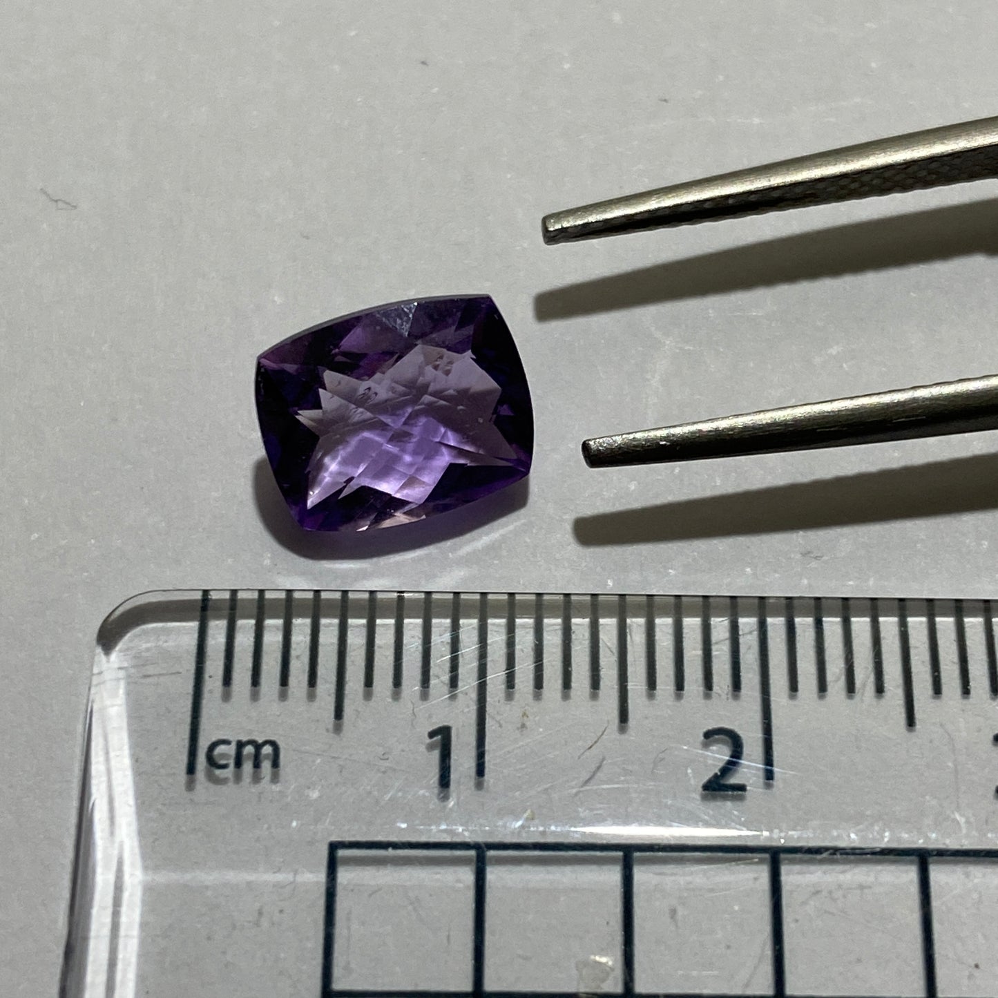 AMETHYST QUARTZ NATURAL GEMSTONE - SERENJE, CENTRAL PROVINCE, ZAMBIA 2.61Ct MFG5073