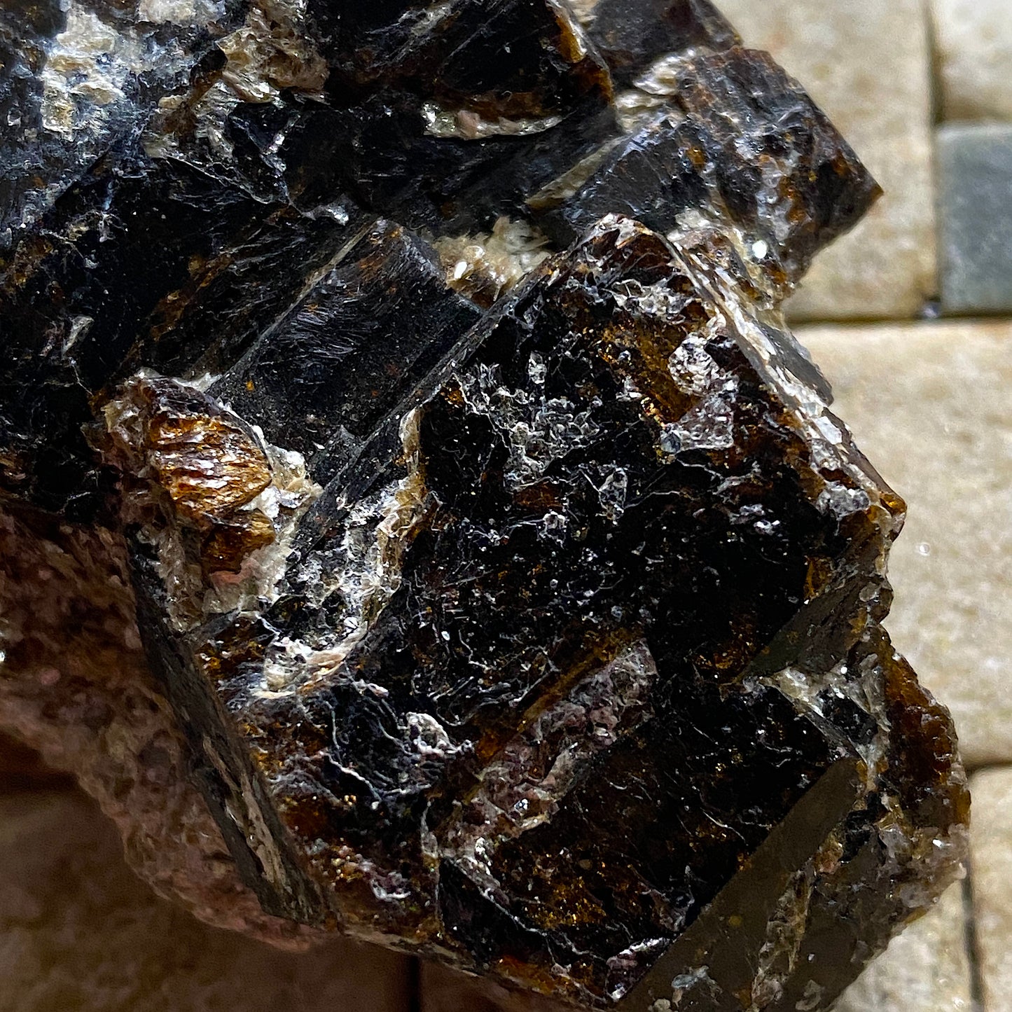 DRAVITE TOURMALINE [ETC] - YINNIETHARRA DRAVITE MINE, AUSTRALIA 87g MF1301