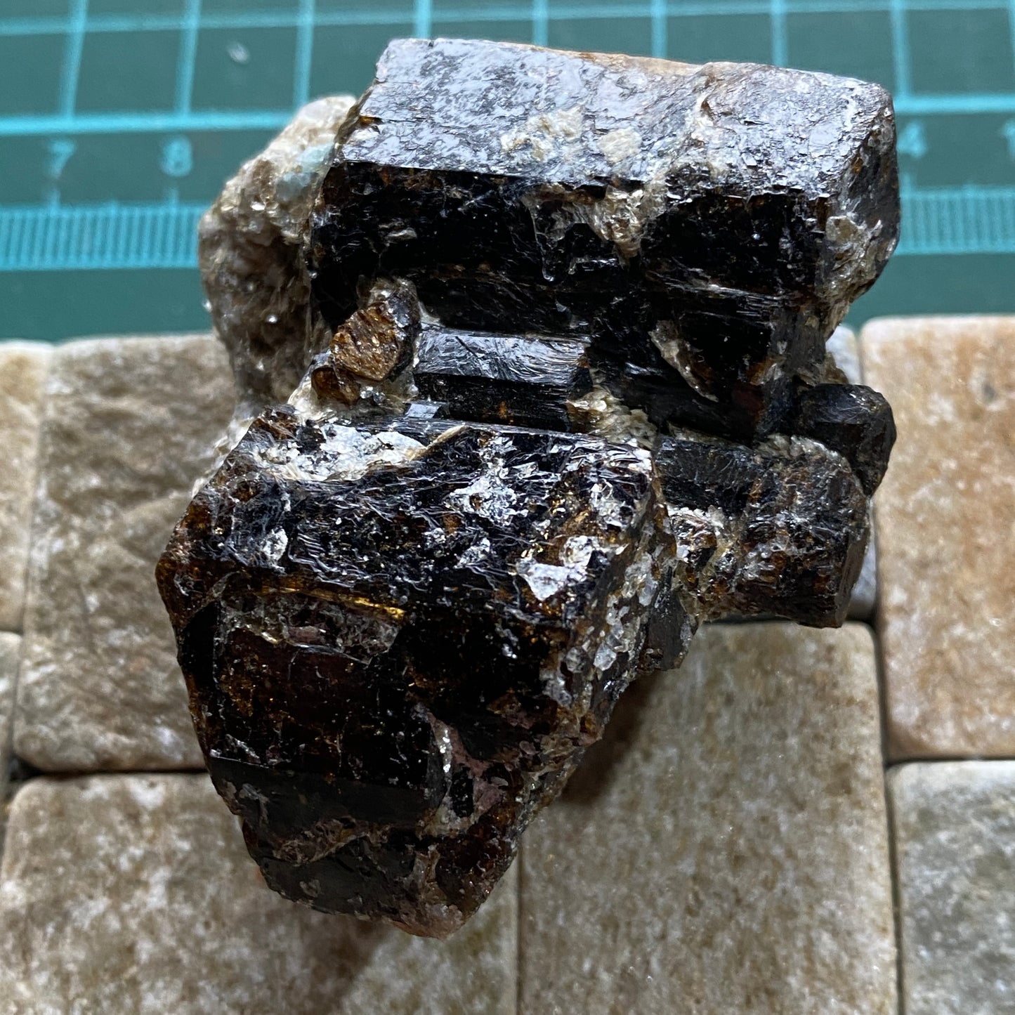 DRAVITE TOURMALINE [ETC] - YINNIETHARRA DRAVITE MINE, AUSTRALIA 87g MF1301