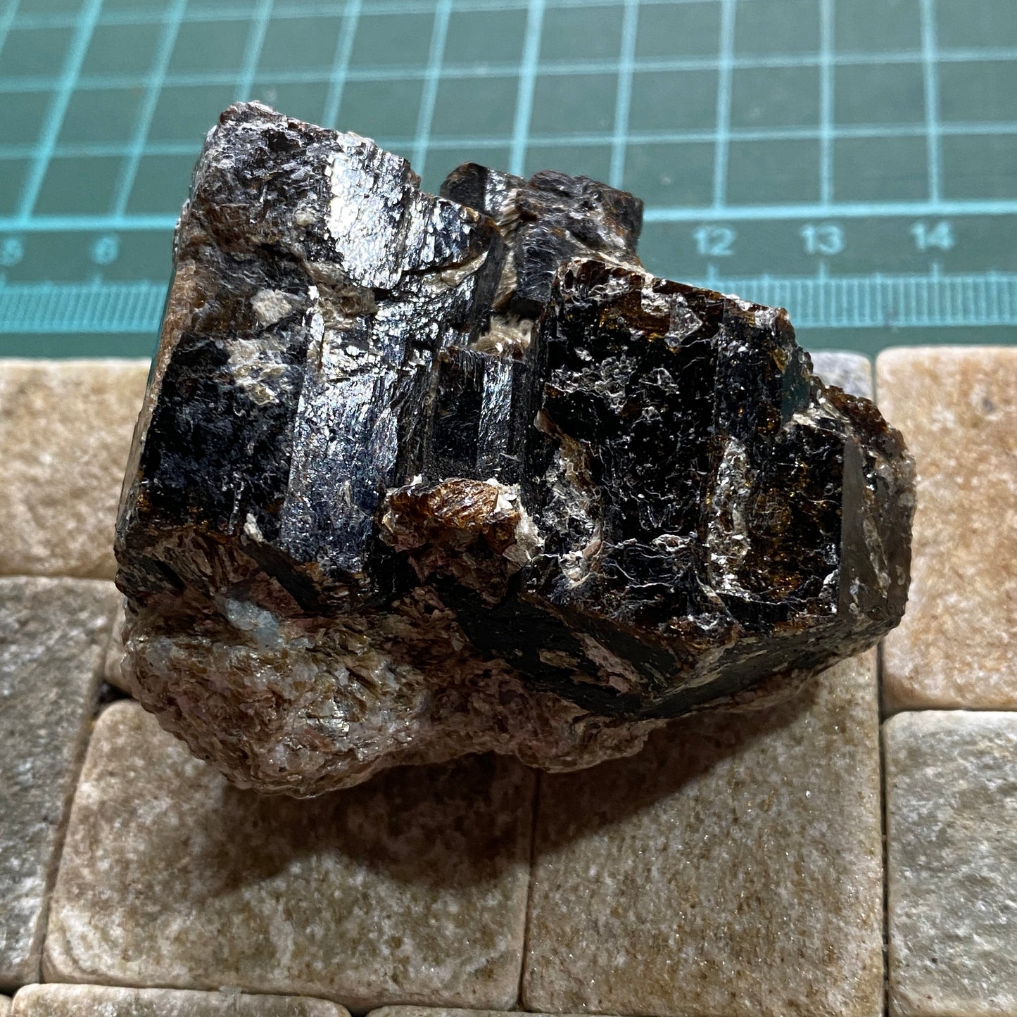 DRAVITE TOURMALINE [ETC] - YINNIETHARRA DRAVITE MINE, AUSTRALIA 87g MF1301