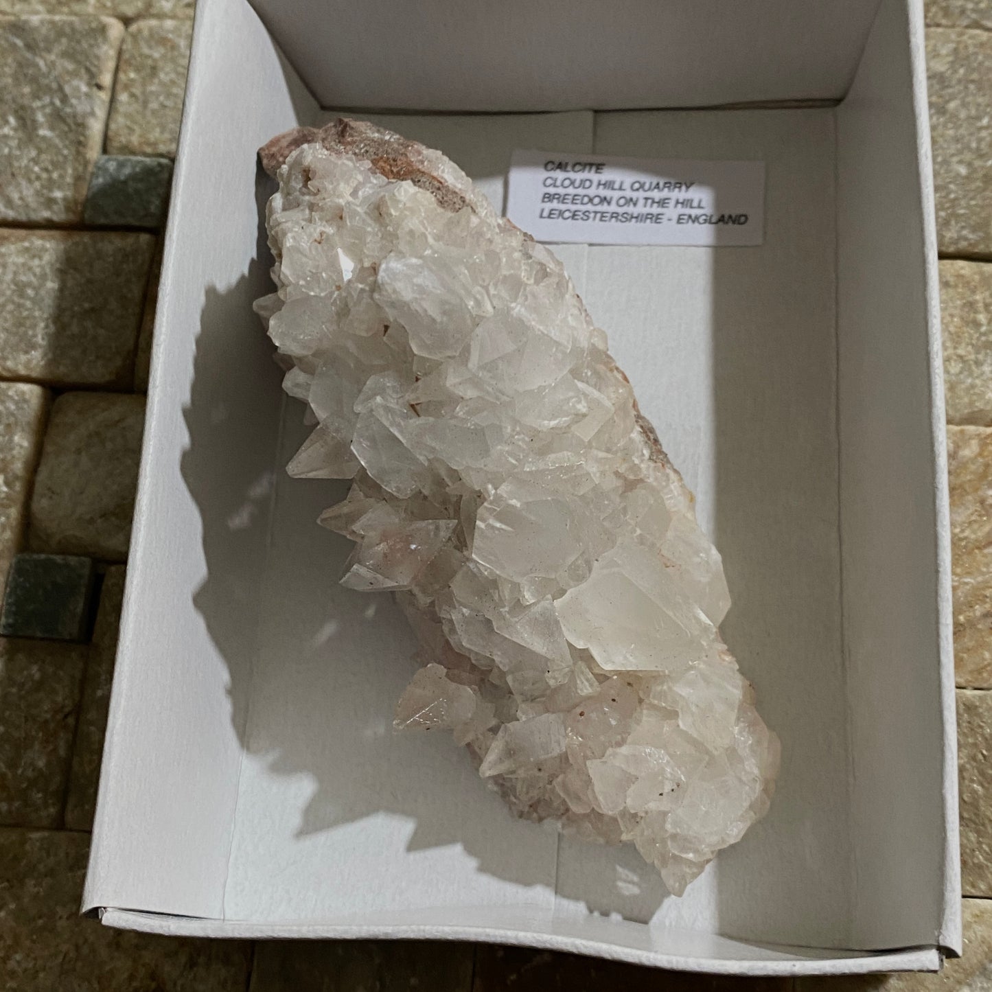 CALCITE - CLOUD HILL QUARRY, BREEDON ON THE HILL, LEICESTERSHIRE, ENGLAND  142g MF4133