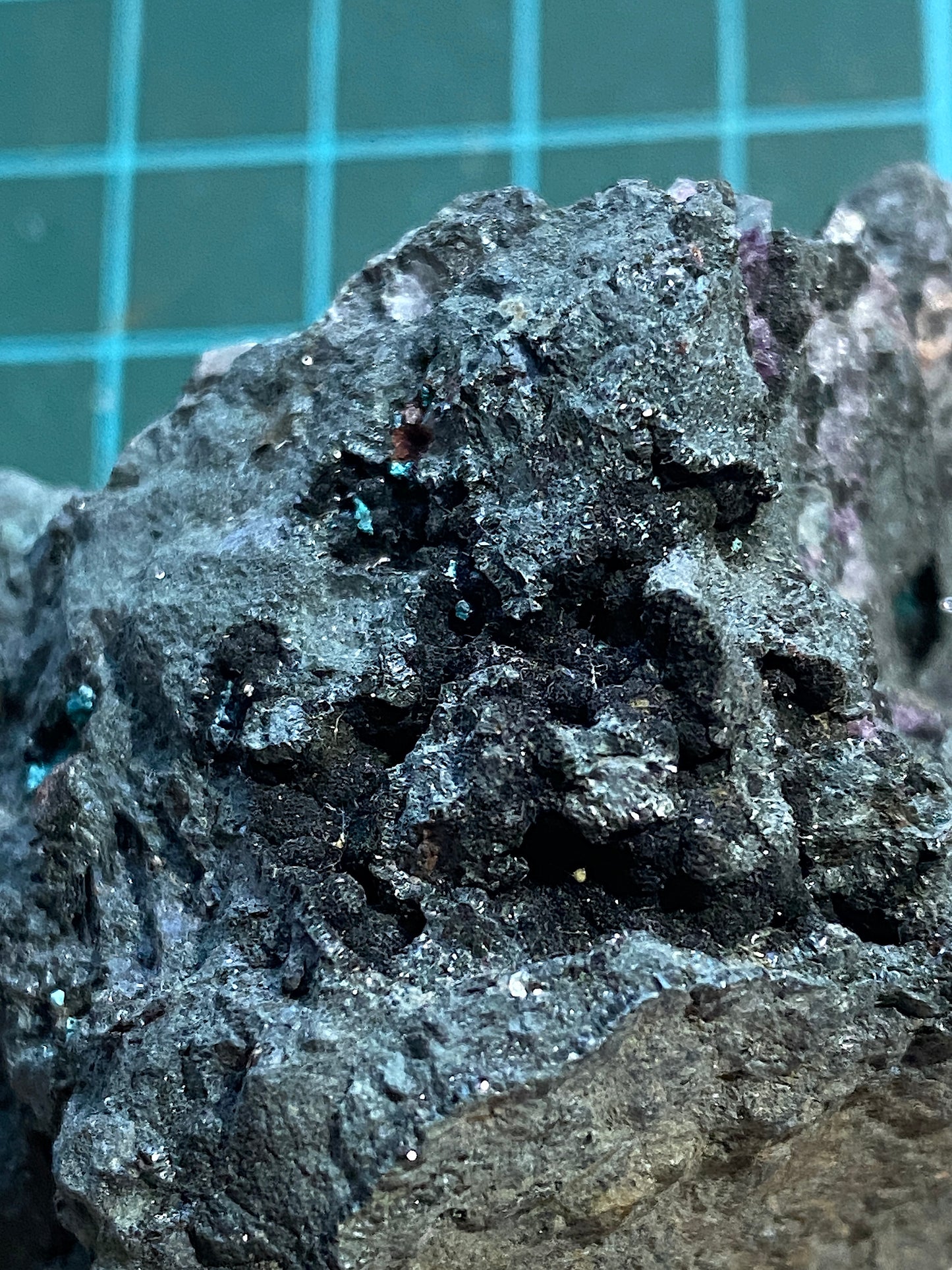 MULTI-MINERAL SPECIMEN : SOUTH TOLCARNE MINE, CAMBORNE, CORNWALL 112g MF5032