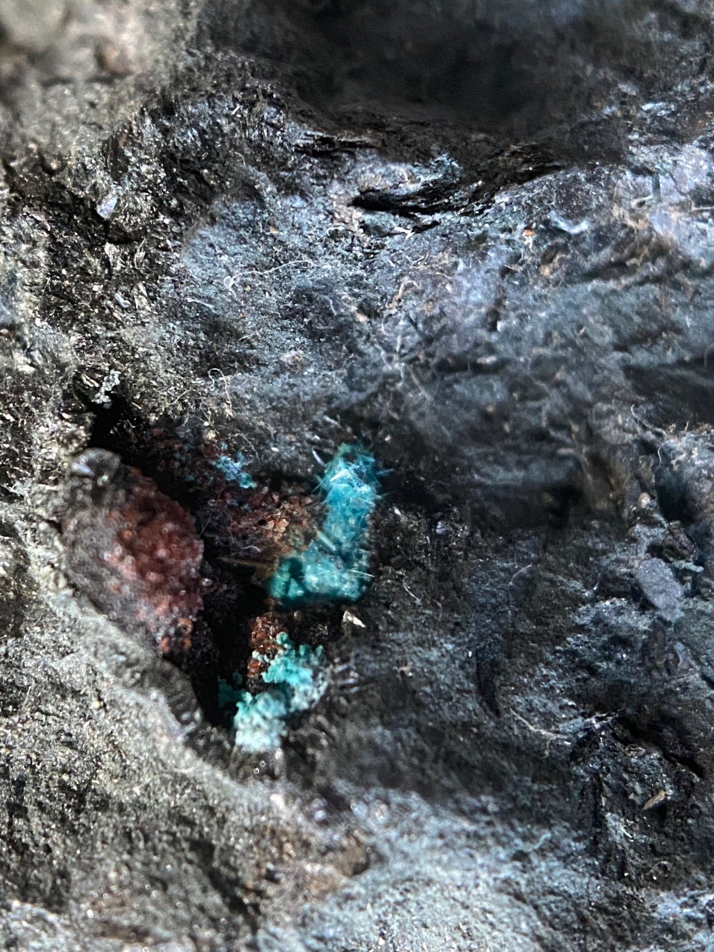 MULTI-MINERAL SPECIMEN : SOUTH TOLCARNE MINE, CAMBORNE, CORNWALL 112g MF5032