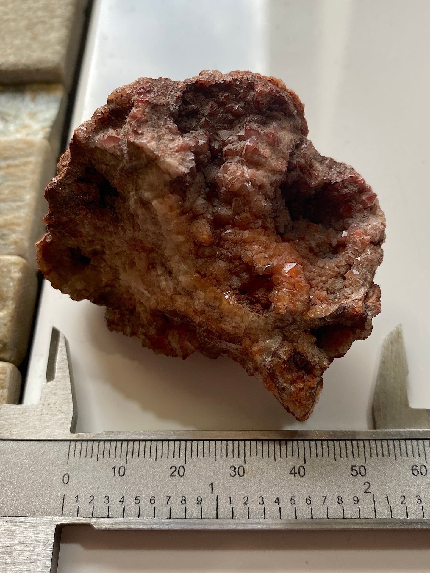HEMATOID QUARTZ : L'ARGENTOPILLE, SAINT-PRIX, FRANCE. 95g. MF5035
