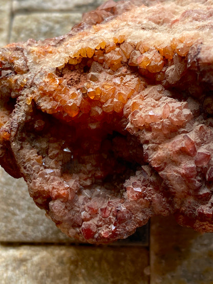 HEMATOID QUARTZ : L'ARGENTOPILLE, SAINT-PRIX, FRANCE. 95g. MF5035