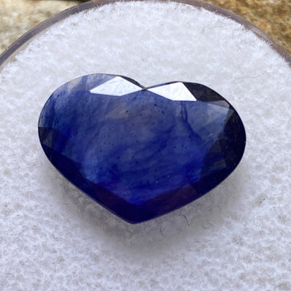 SAPPHIRE CORUNDUM NATURAL GEMSTONE - MONTEPUEZ, MOZAMBIQUE 8.32Ct MFG5078