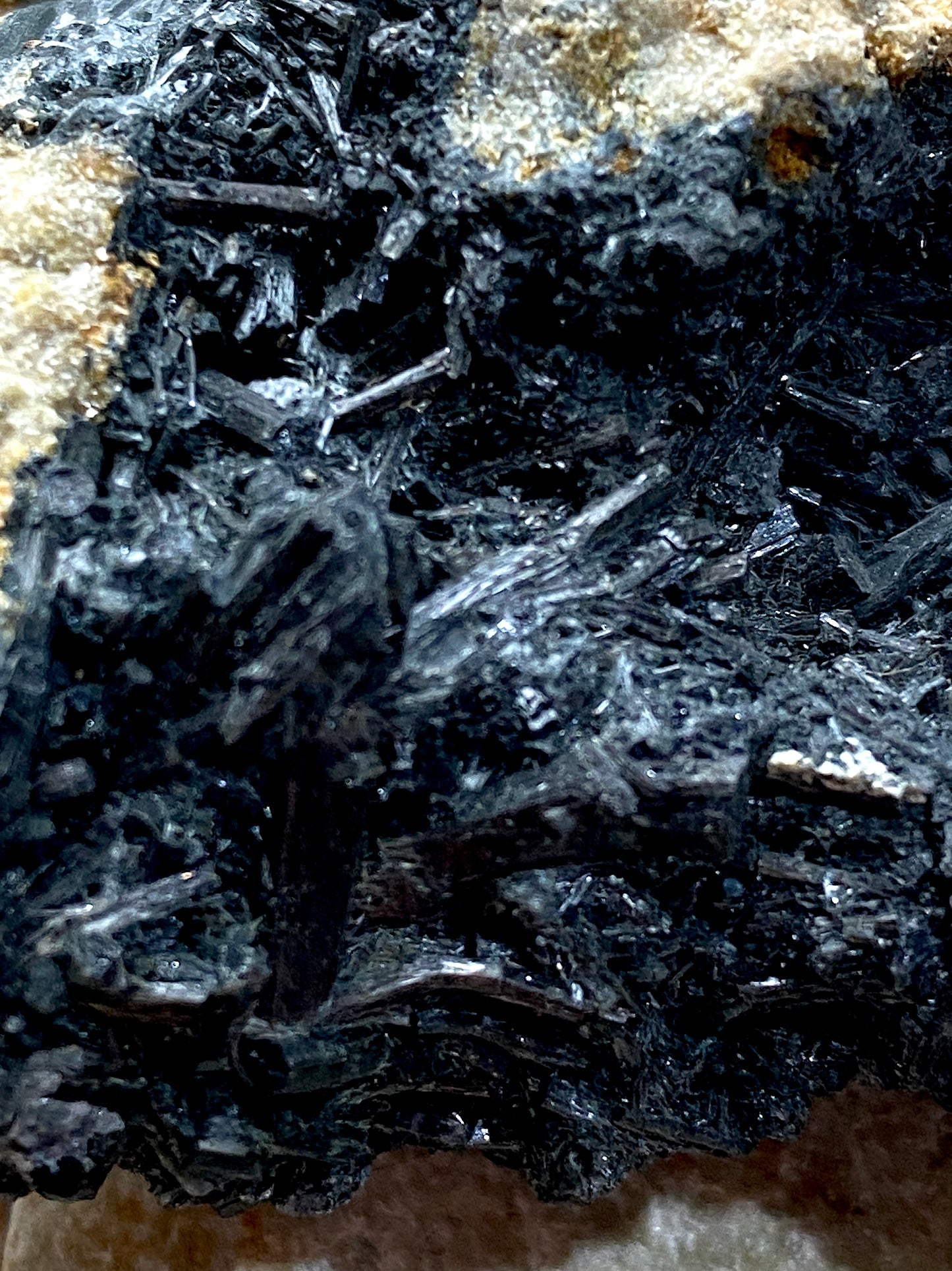 SCHORL TOURMALINE : SOUTH TOLCARNE MINE, BEACON, CORNWALL. 83g MF5036