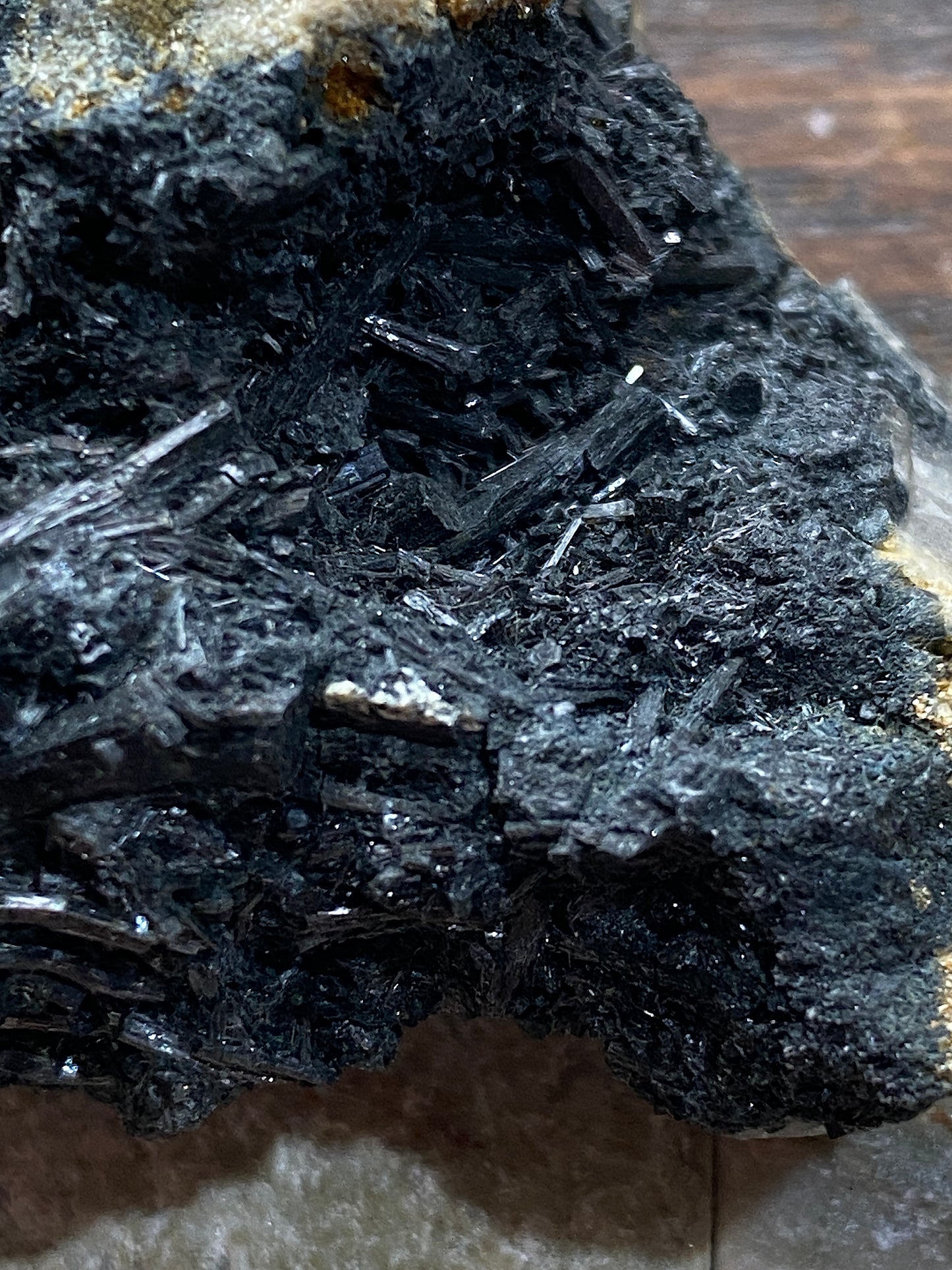 SCHORL TOURMALINE : SOUTH TOLCARNE MINE, BEACON, CORNWALL. 83g MF5036