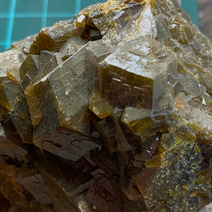 TOPAZOLITE [ANDRADITE GARNET VARIETY], RARE., QUARTZITE MT, ARIZONA. 242g MF1490