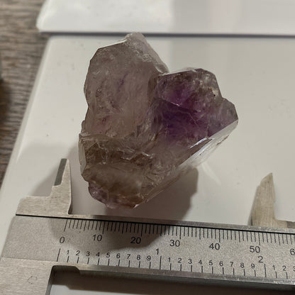 QUARTZ WITH AMETHYST GHOSTING UNUSUAL AND LOVELY SPECIMEN 87g MF1412