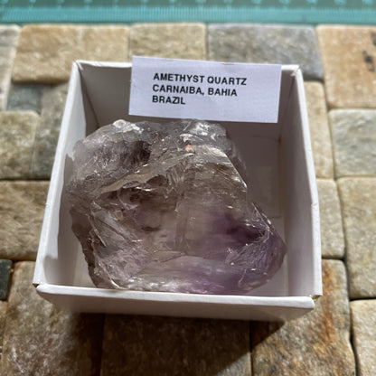 QUARTZ WITH AMETHYST GHOSTING UNUSUAL AND LOVELY SPECIMEN 87g MF1412