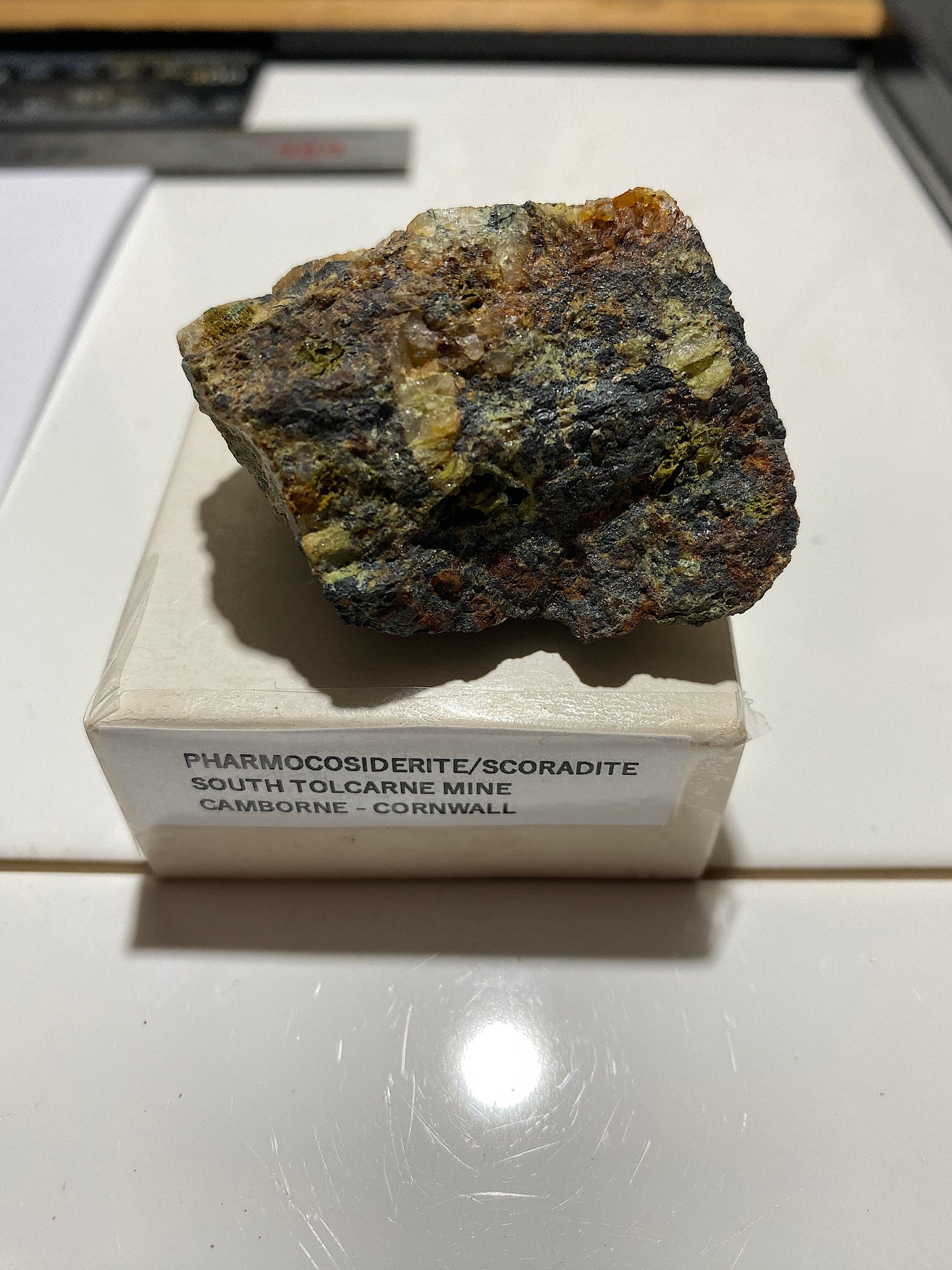 PHARMOCOSIDERITE/SCORADITE [ETC] : SOUTH TOLCARNE MINE, CAMBORNE, CORNWALL  57g MF5040