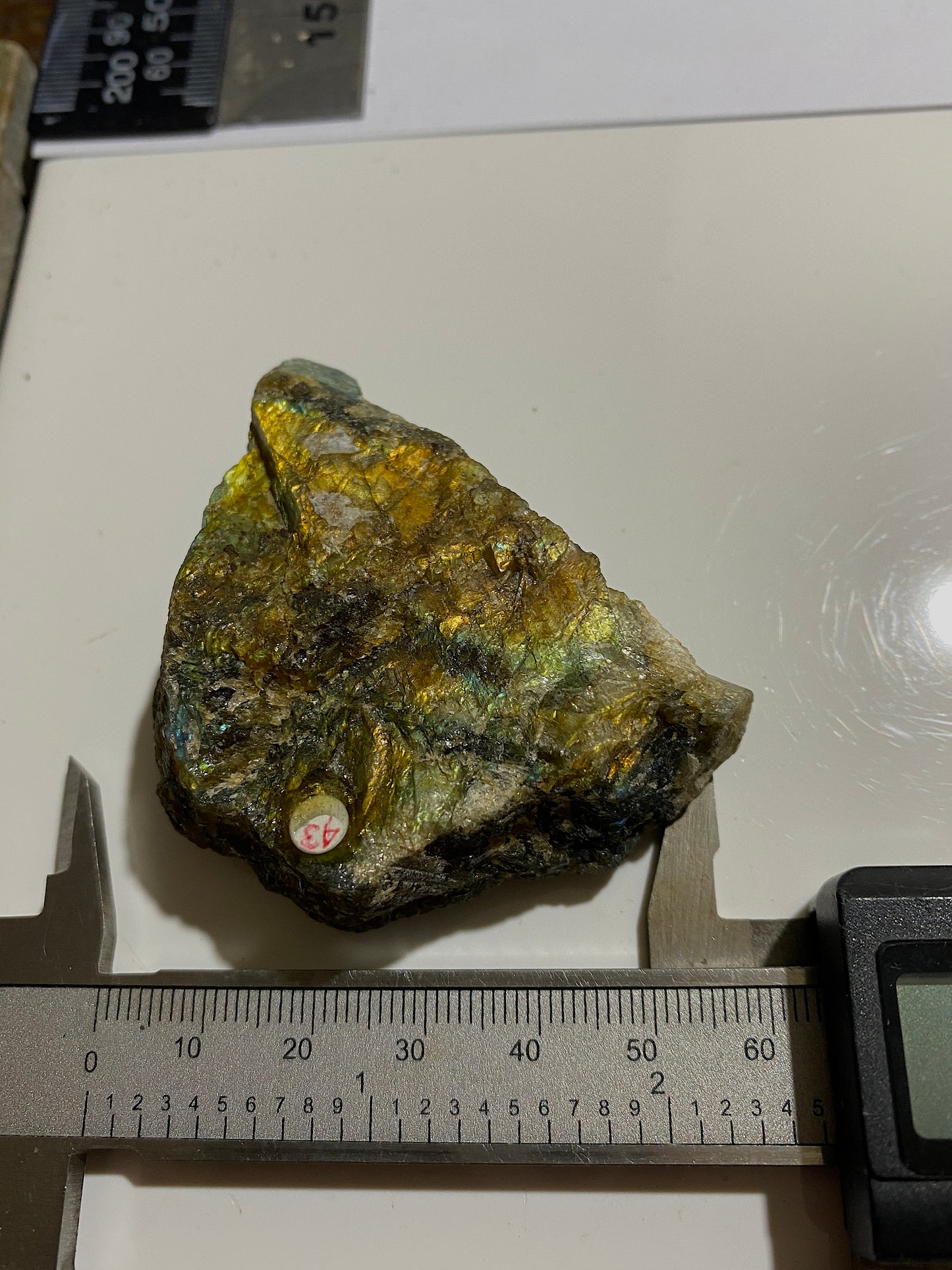 LABRADORITE [PLAGIOCLASE] : IHOSY MINE, ILAKAKA, MADAGASCAR 79g MF5041