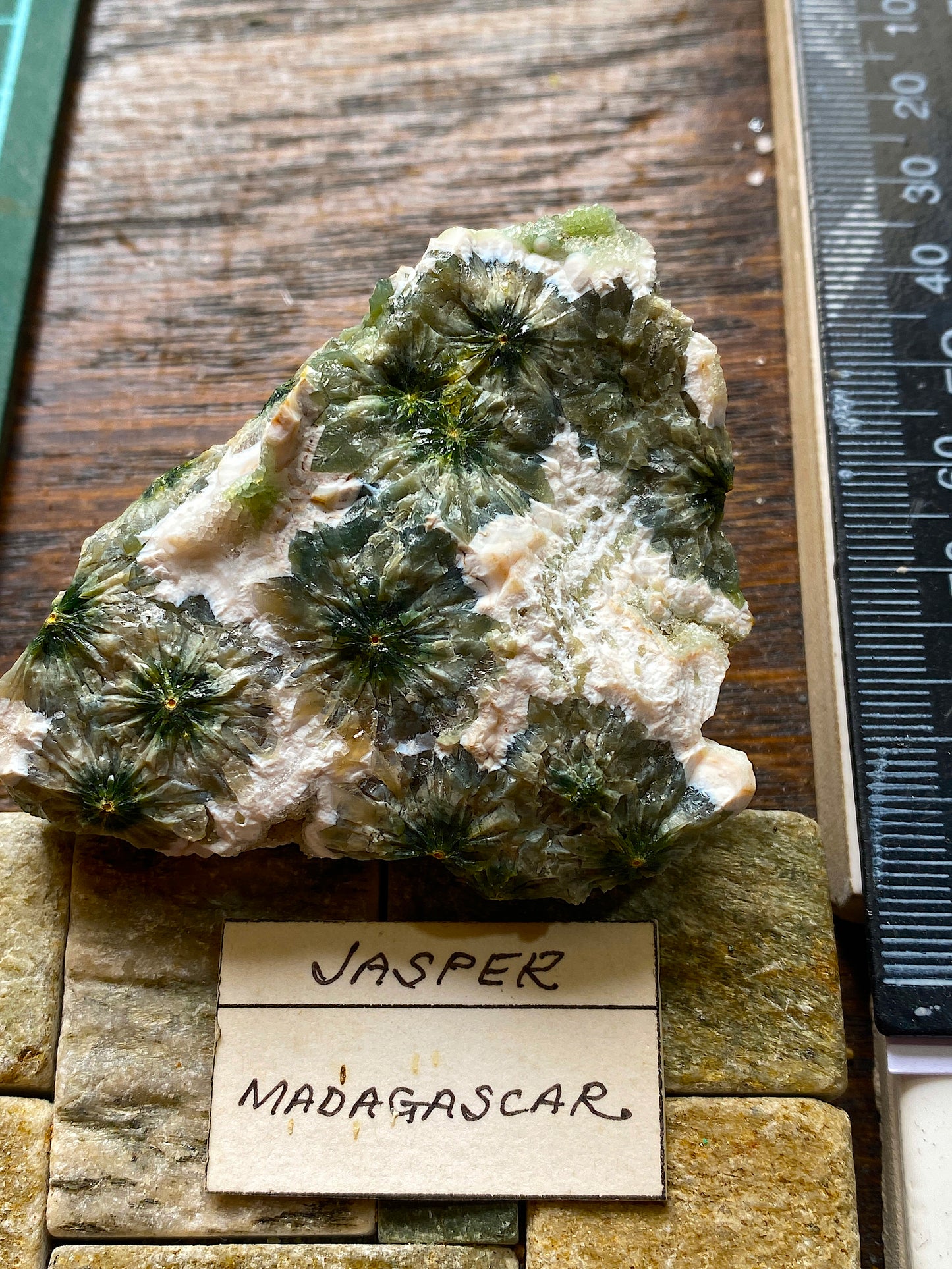 SPHERULITIC JASPER ULTRA RARE SPECIMEN FROM MAROVATO, MADAGASCAR. 87g MF5043