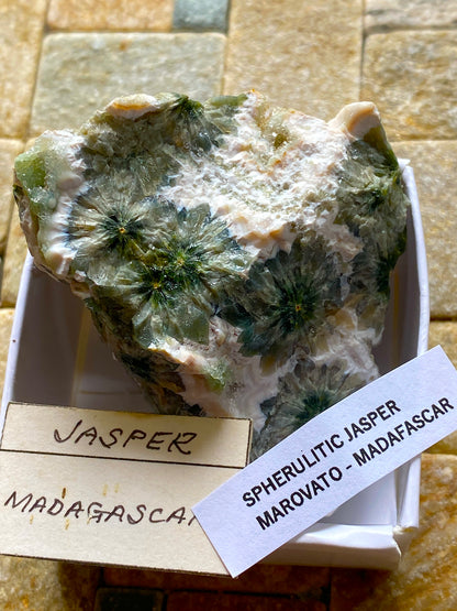 SPHERULITIC JASPER ULTRA RARE SPECIMEN FROM MAROVATO, MADAGASCAR. 87g MF5043