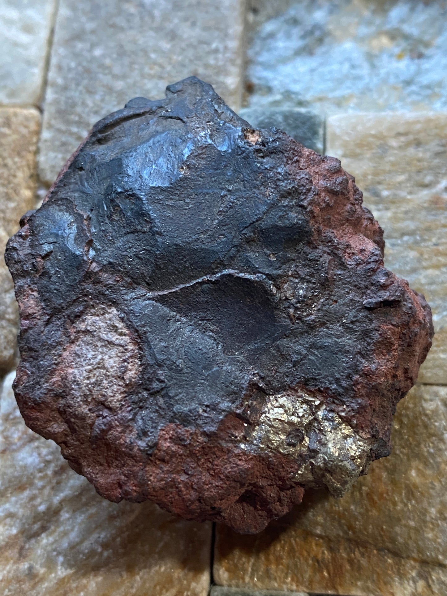 CONDURRITE : GREAT CONDURROW MINE, BEACON, CAMBORNE, CORNWALL. 70g MF5044