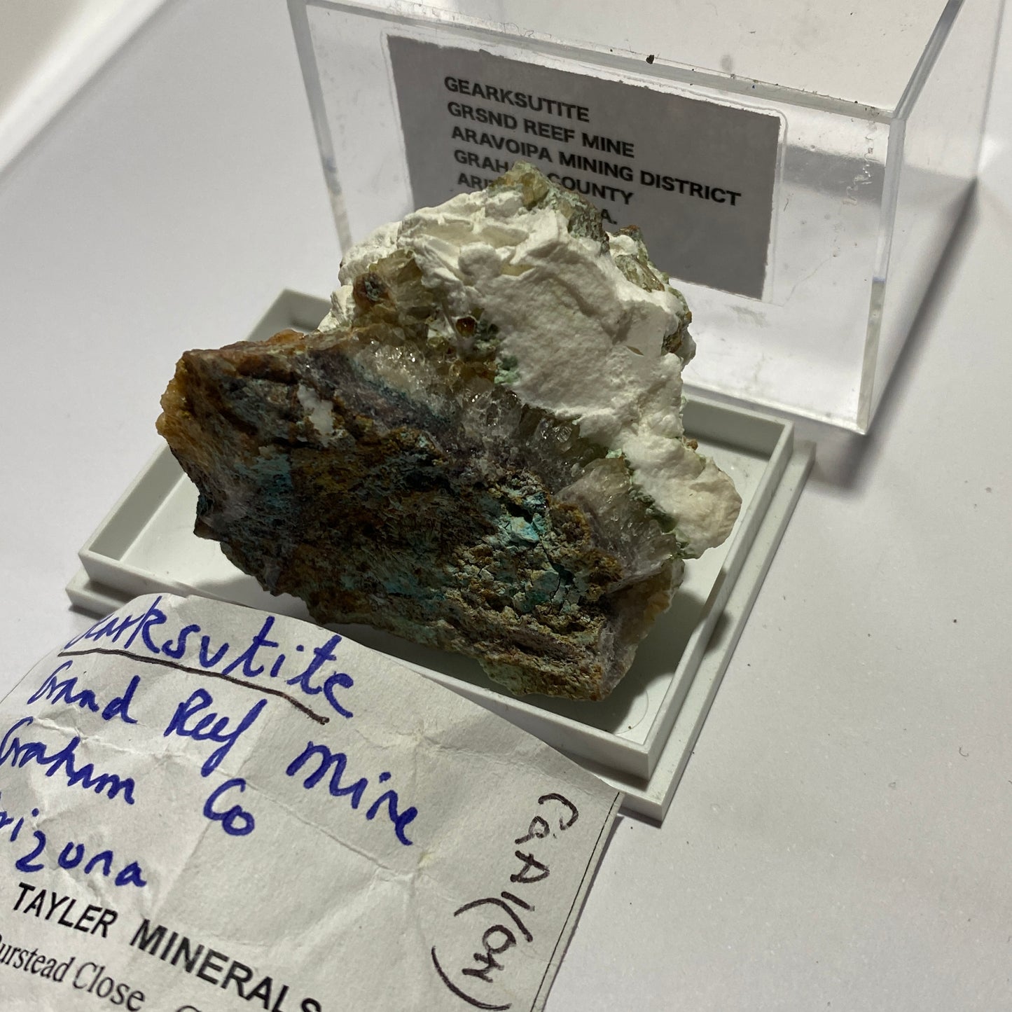 GEARKSUTITE [ETC] - GRAND REEF MINE, ARIZONA, U.S.A.  42g MF1458