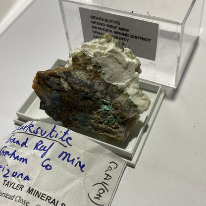 GEARKSUTITE [ETC] - GRAND REEF MINE, ARIZONA, U.S.A.  42g MF1458