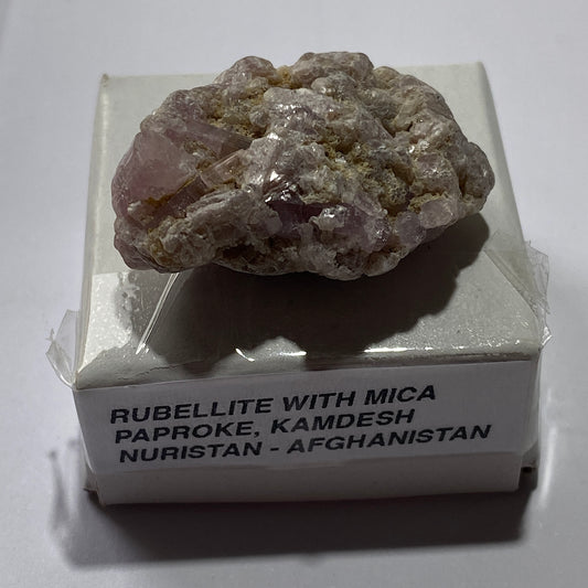 RUBELLITE/MICA ETC - PAPROKE, NURISTAN, AFGHANISTAN 12g MF4476