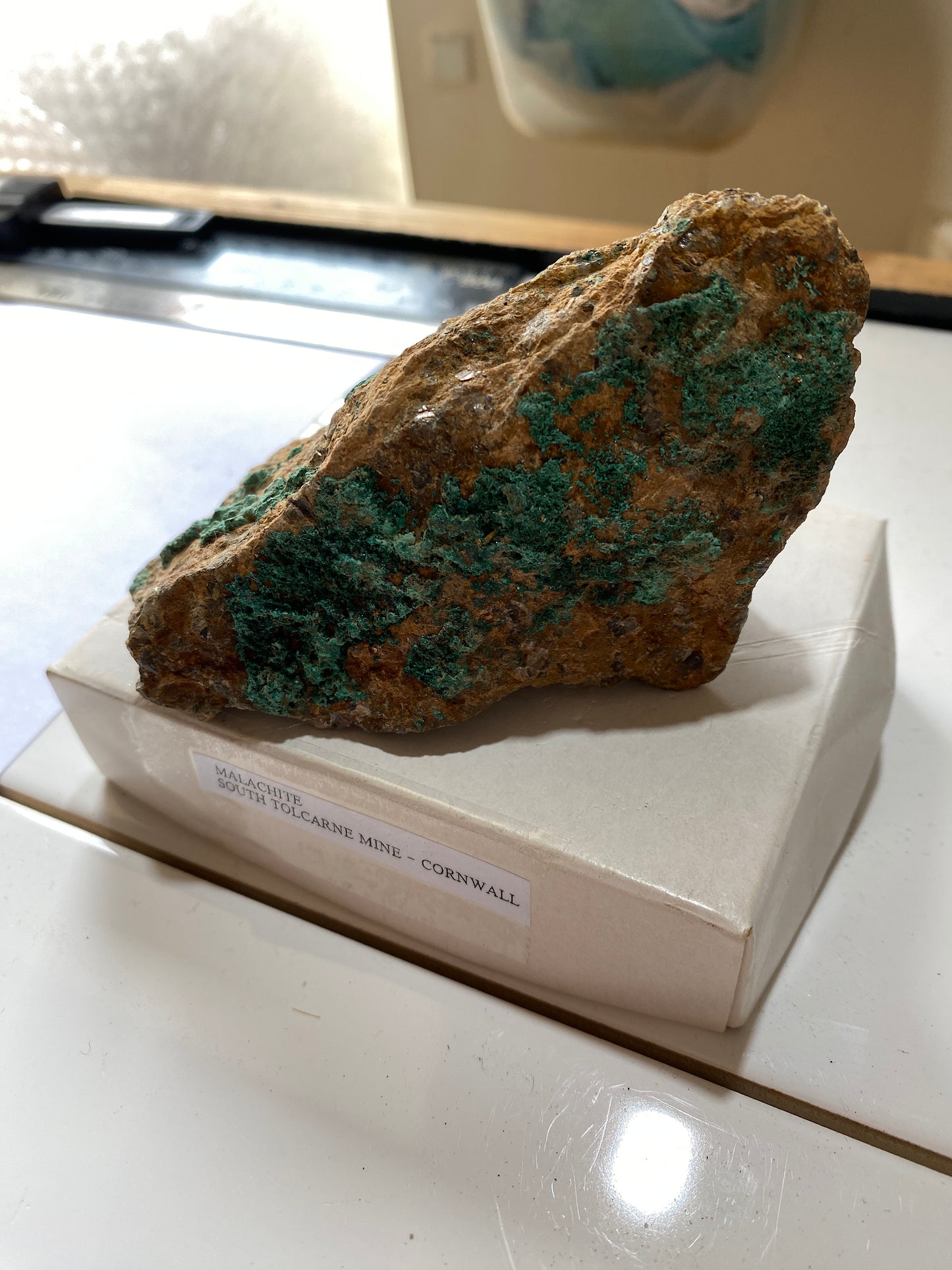 MALACHITE : SOUTH TOLCARNE MINE, CAMBORNE, CORNWALL 275g MF5051
