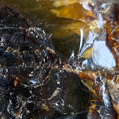 NATURAL AMBER - LAMPUNG PROVINCE, SUMATRA, INDONESIA 15g MF4478