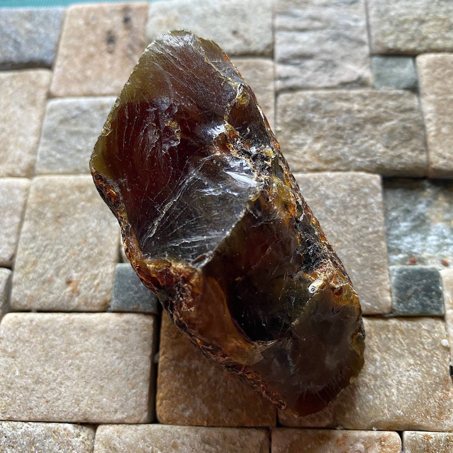 NATURAL AMBER - KALIMANTAN, BORNEO [INDONESIA SECTOR]  44g MF4479