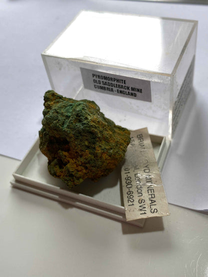 PYROMORPHITE : OLD SADDLEBACK MINE, BLENCATHRA, CUMBRIA, ENGLAND 31g. MF5054