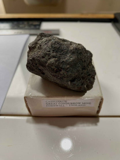 CASSITERITE DENSE ORE SPECIMEN : GREAT CONDURROW MINE, BEACON, CORNWALL 153g MF5056