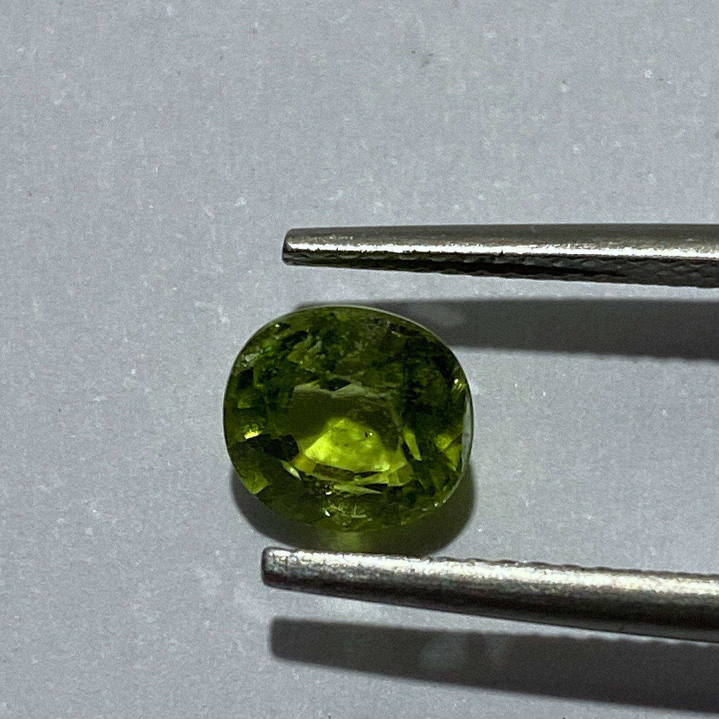 PERIDOT NATURAL GEMSTONE - MOGOK, MANDALAY, BURMA 1.60Ct MFG5407