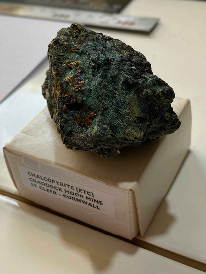 CHALCOPYRITE [ETC] : CRADDOCK MOOR MINE, ST CLEER, CORNWALL. 121g MF5063
