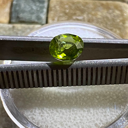 PERIDOT NATURAL GEMSTONE - MOGOK, MANDALAY, BURMA 1.60Ct MFG5407