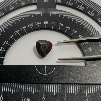 TIGERS EYE GEMSTONE - NORTHERN CAPE, SOUTH AFRICA. 3.11Ct mfg5306