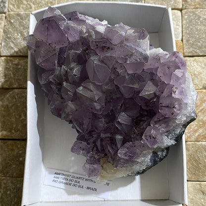 AMETHYST QUARTZ WITH GOETHITE - AMETISTA DO SUL, RIO GRANDE DO SUL. BRAZIL 325g  MF4140