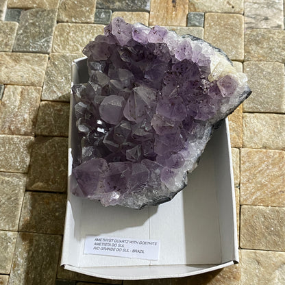 AMETHYST QUARTZ WITH GOETHITE - AMETISTA DO SUL, RIO GRANDE DO SUL. BRAZIL 325g  MF4140