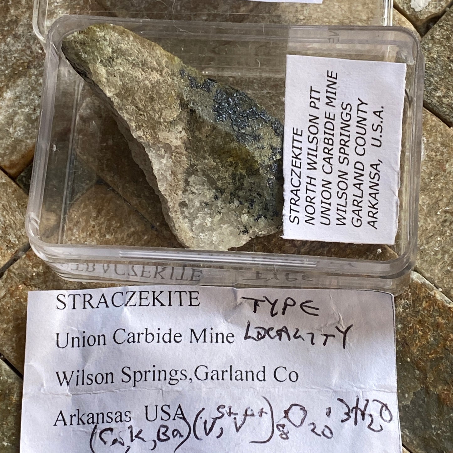 STRACZEKITE, MINERAL TYPE LOCATION, UNION CARBIDE MINE, ARKANSAS, U.S.A. 10g MF1839