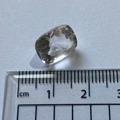 SCAPOLITE NATURAL GEMSTONE - KARUR , TAMIL NADU, INDIA. 5.28Ct. MFG5100