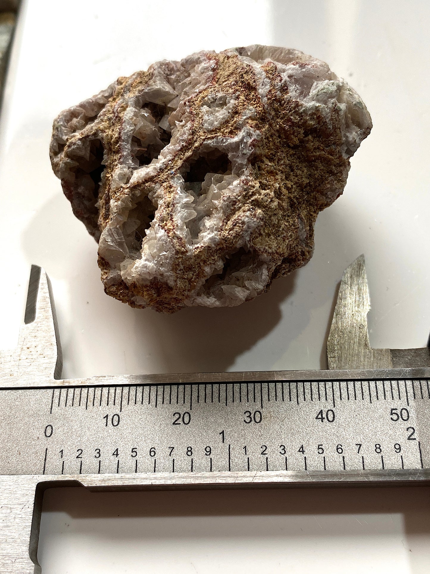 CALCITE : PENDARVES MINE, KILLIVOSE, CAMBORNE, CORNWALL  55g. MF5067