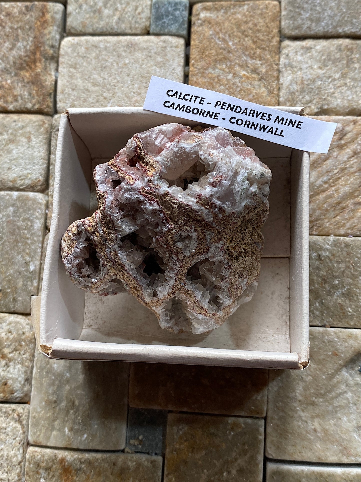 CALCITE : PENDARVES MINE, KILLIVOSE, CAMBORNE, CORNWALL  55g. MF5067