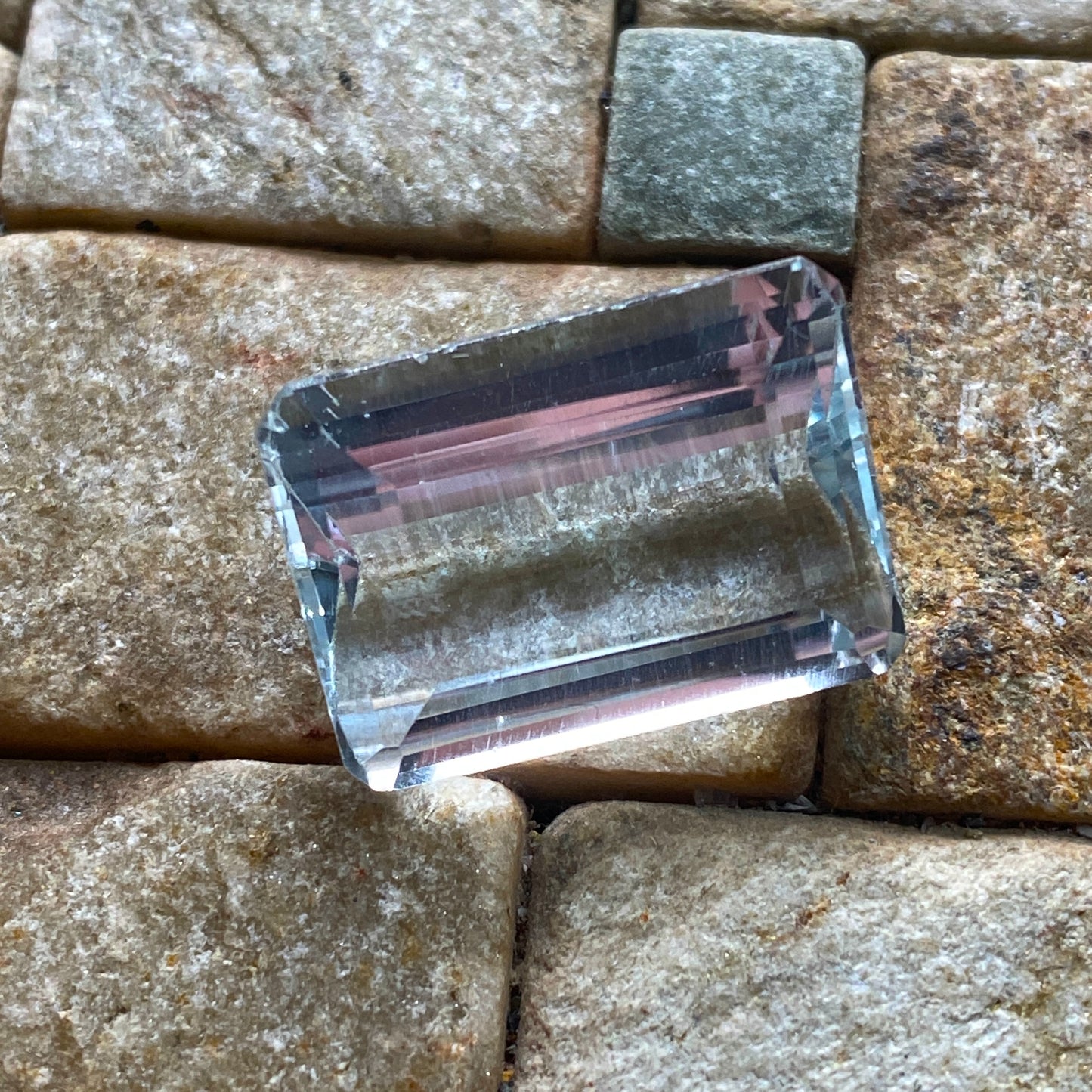 TOPAZ NATURAL GEMSTONE - PADRE PARAISO, MINAS GERAIS BRAZIL 28.90Ct MFG5424