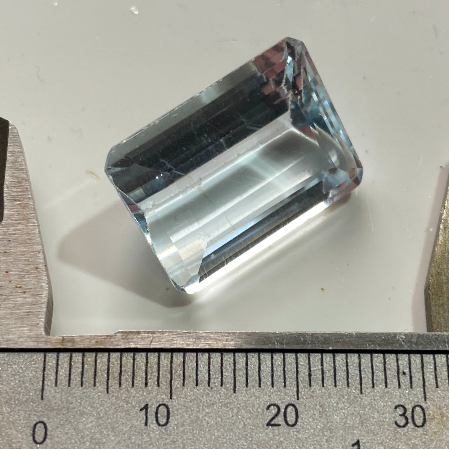 TOPAZ NATURAL GEMSTONE - PADRE PARAISO, MINAS GERAIS BRAZIL 28.90Ct MFG5424