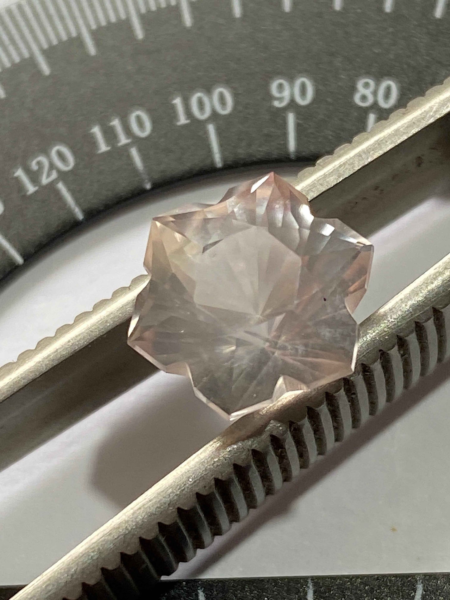 SNOWFLAKE AMETHYST GEMSTONE : GOBOBOSEB MTS., ERONGO, NAMIBIA 3.84Ct MFG4964