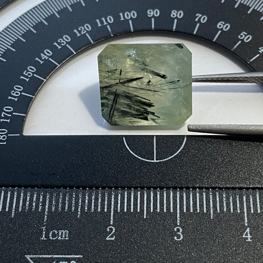 PREHNITE WITH EPIDOTE NEEDLES GEMSTONE - KAYES REGION, MALI. AFRICA 13.17Ct MFG5416