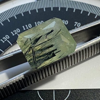 PREHNITE WITH EPIDOTE NEEDLES GEMSTONE - KAYES REGION, MALI. AFRICA 13.17Ct MFG5416