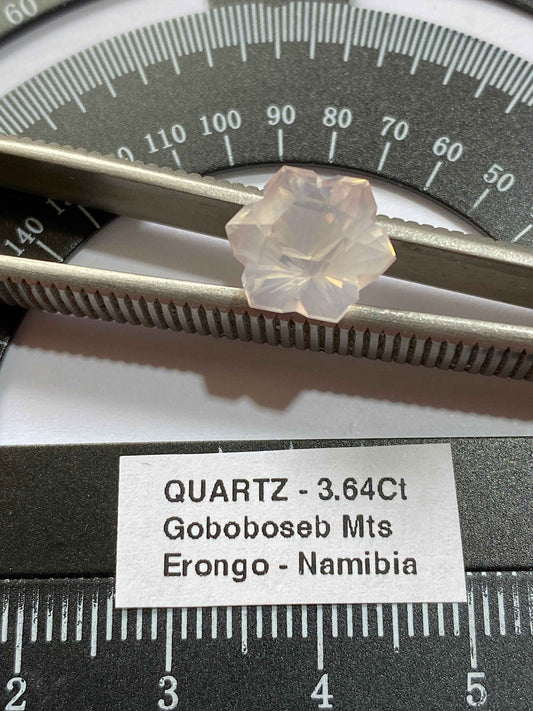 "SNOWFLAKE" ROSE DE FRANCE AMETHYST QUARTZ GEMSTONE  : GOGOBOSEM MTS, ERONGO, NAMIBIA, AFRICA. 3.64Ct. MFG4965