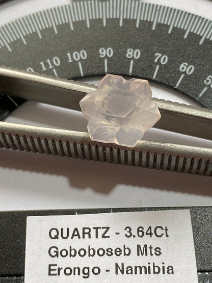 "SNOWFLAKE" ROSE DE FRANCE AMETHYST QUARTZ GEMSTONE  : GOGOBOSEM MTS, ERONGO, NAMIBIA, AFRICA. 3.64Ct. MFG4965