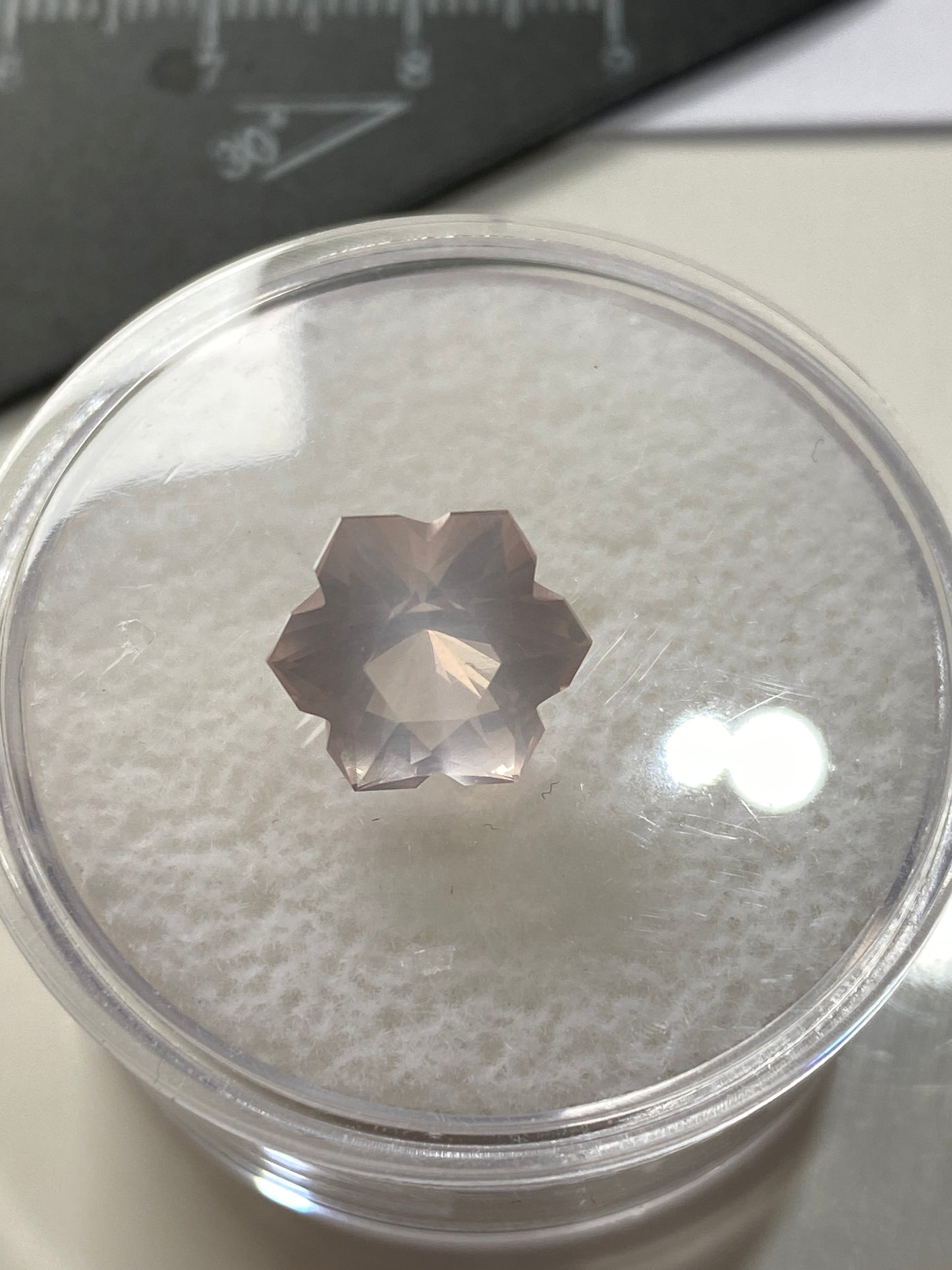 "SNOWFLAKE" ROSE DE FRANCE AMETHYST QUARTZ GEMSTONE  : GOGOBOSEM MTS, ERONGO, NAMIBIA, AFRICA. 3.64Ct. MFG4965
