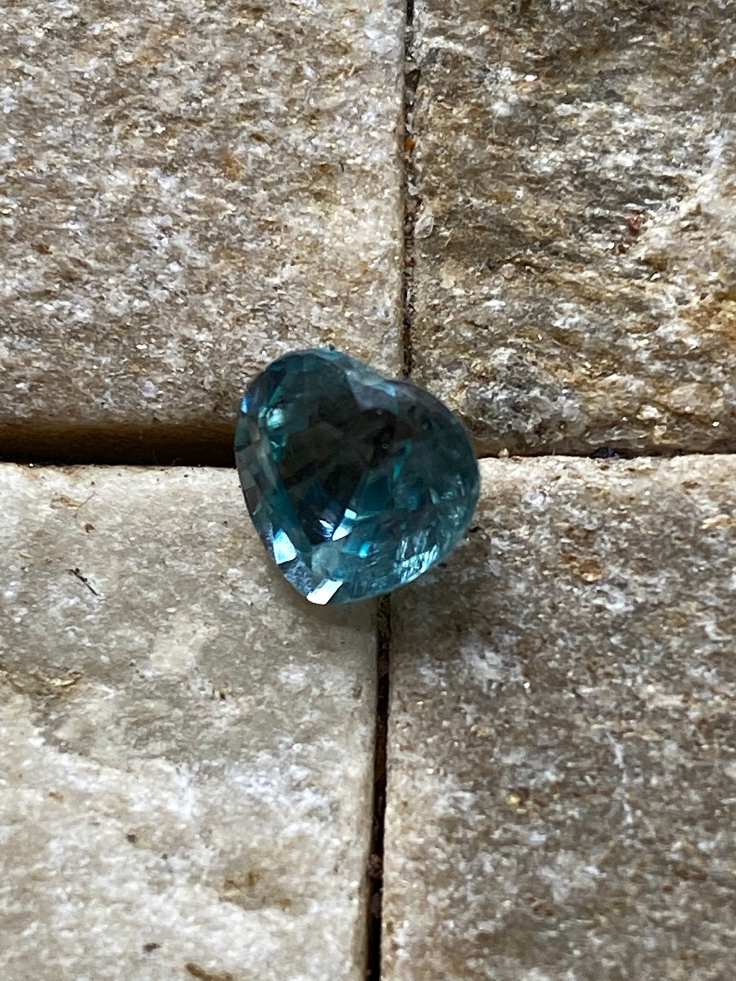 ZIRCON NATURAL GEMSTONES x 3 : RATANAKIRI, CAMBODIA  4.83Ct  MFG 4966