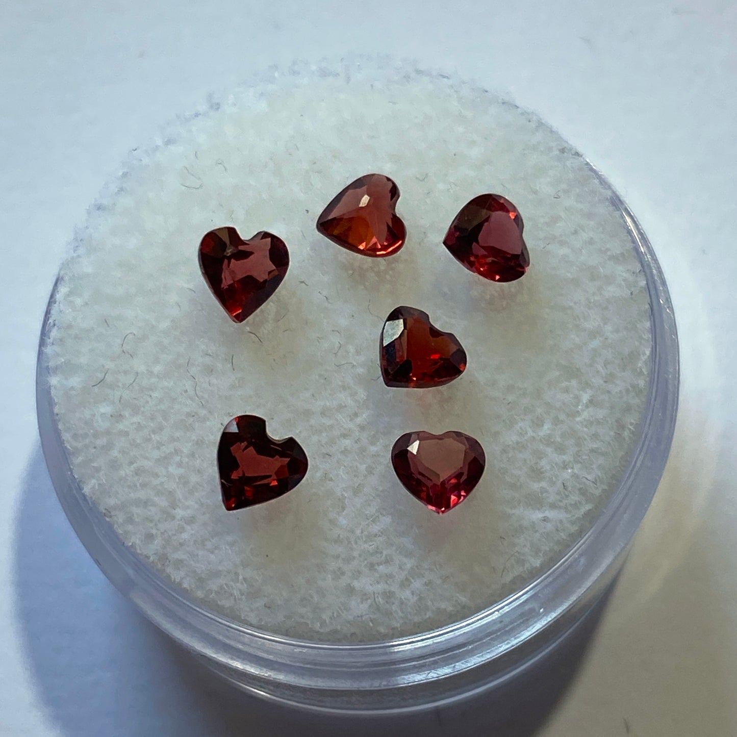 RHODOLITE NATURAL GEMSTONES - UMBA RIVER, TANGA, TANZANIA. 1.90Ct. MFG5104