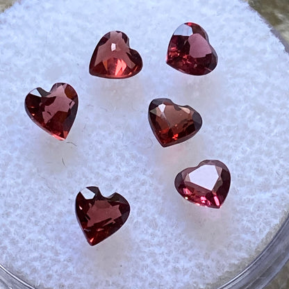 RHODOLITE NATURAL GEMSTONES - UMBA RIVER, TANGA, TANZANIA. 1.90Ct. MFG5104