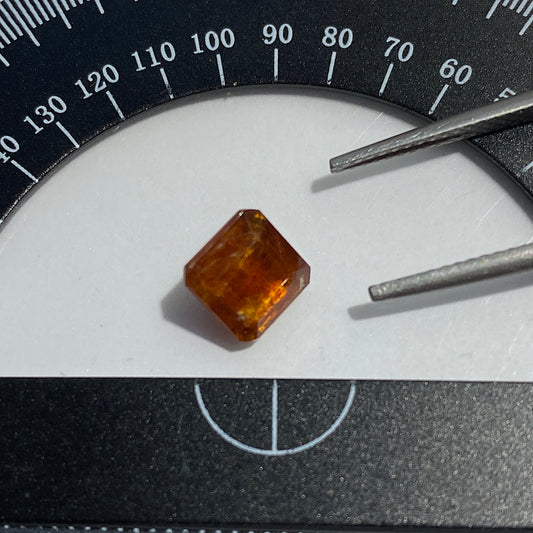 KYANITE RARE ORANGE GEMSTONE - MUSTANG DISTRICT, NEPAL  2.40Ct MFG5390